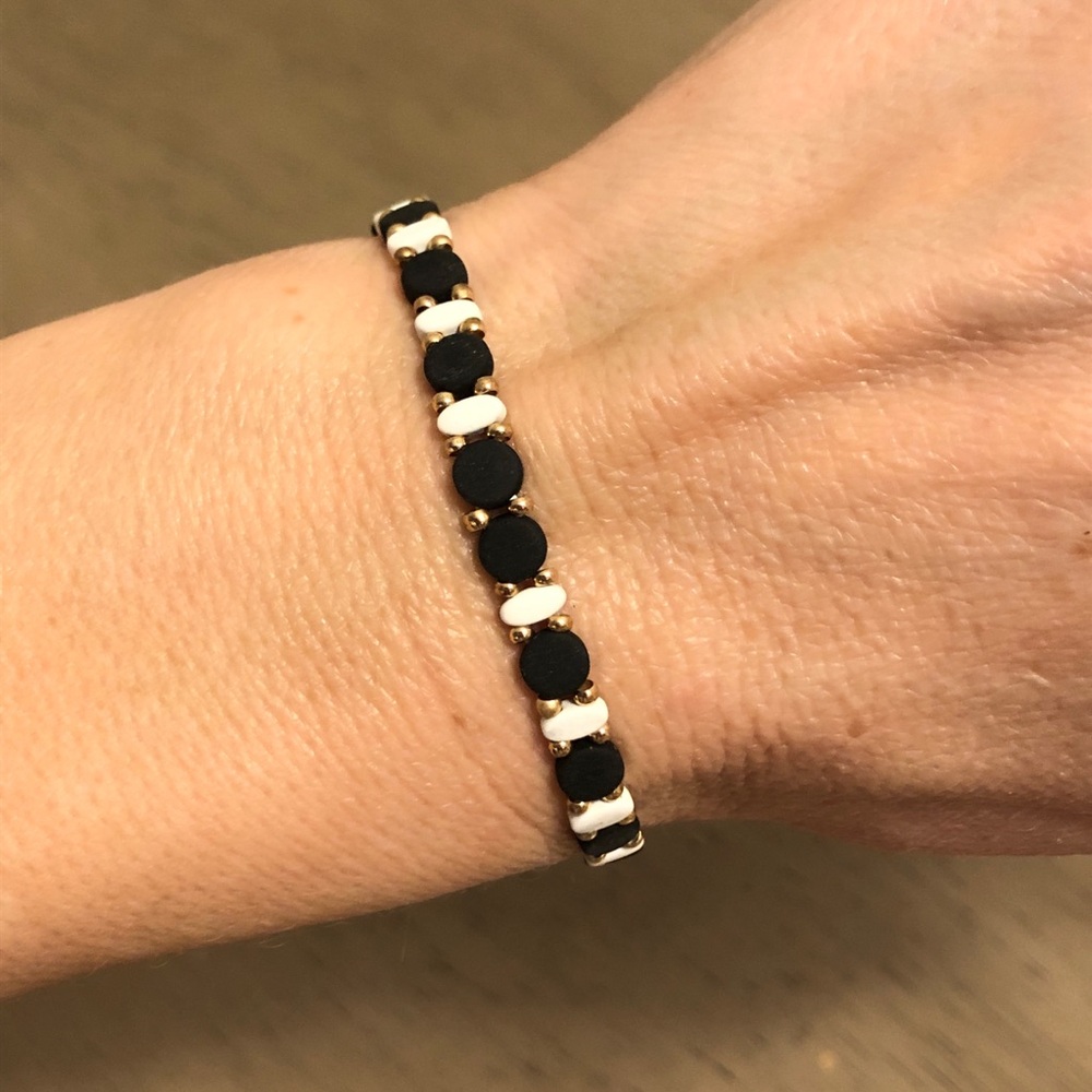 CORE Black and White Beaded Stretch Bracelet